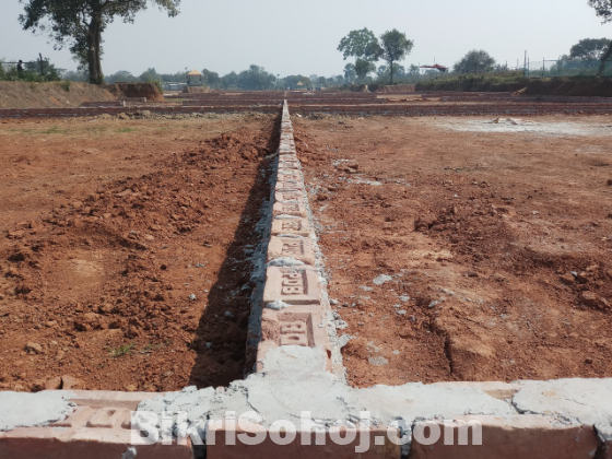 মিরপুর–উত্তরার কাছে উচু জমিতে গোলাপ গ্রামে ৩–১০ কাঠার প্লট!